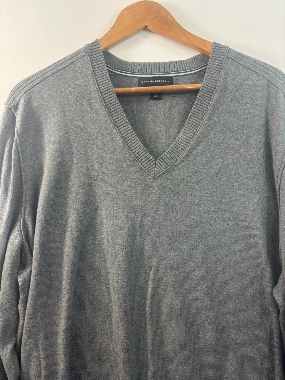 Banana Republic Sweater Mens 2XL Tall Grey Pullover Vneck Cotton Blend Top